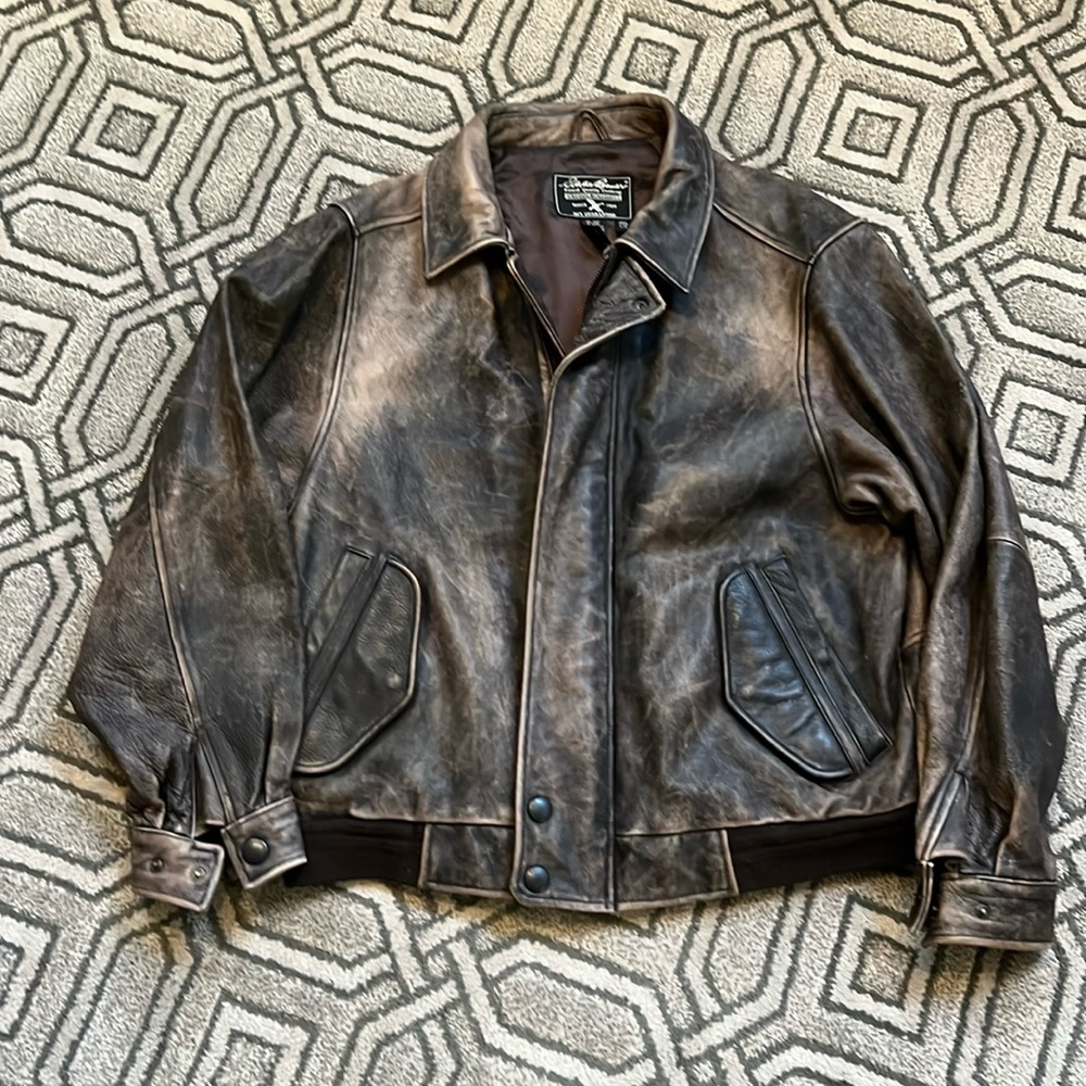 Vintage Eddie Bauer Men’s brown genuine leather Bomber Jacket size large